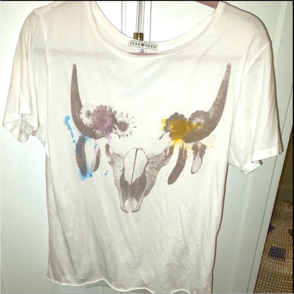 Junk Food Clothing graphic t-shirt; skull and floral print on white; size XS